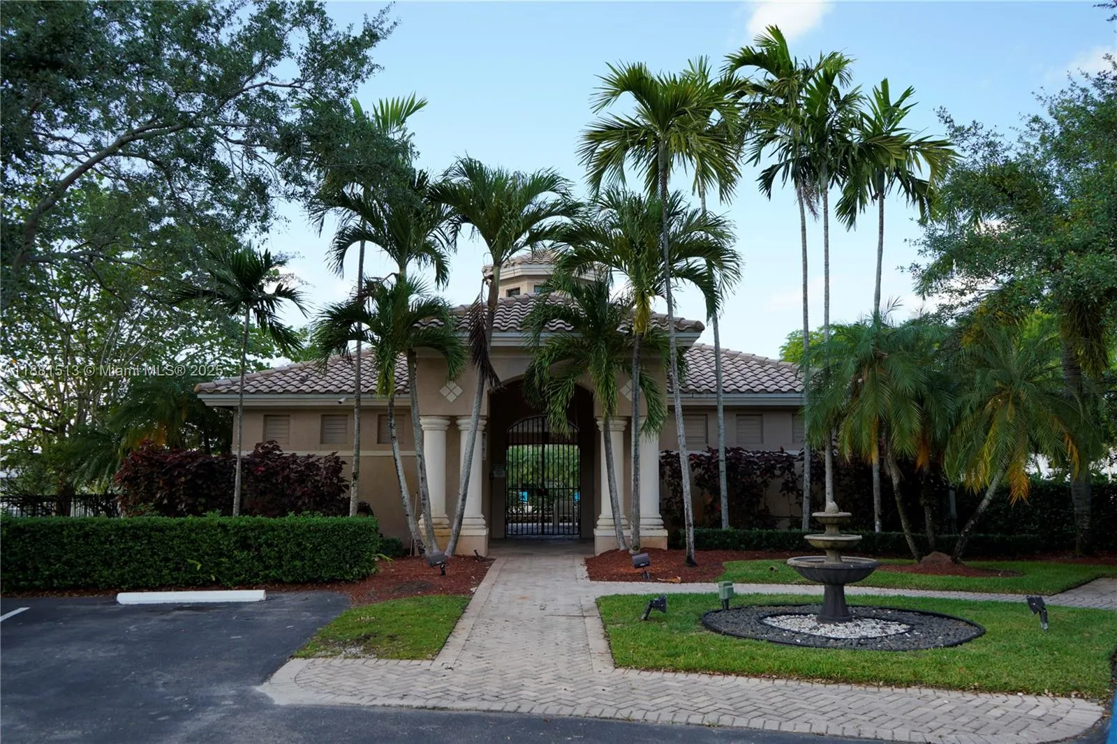 2473 SW 162nd Ave