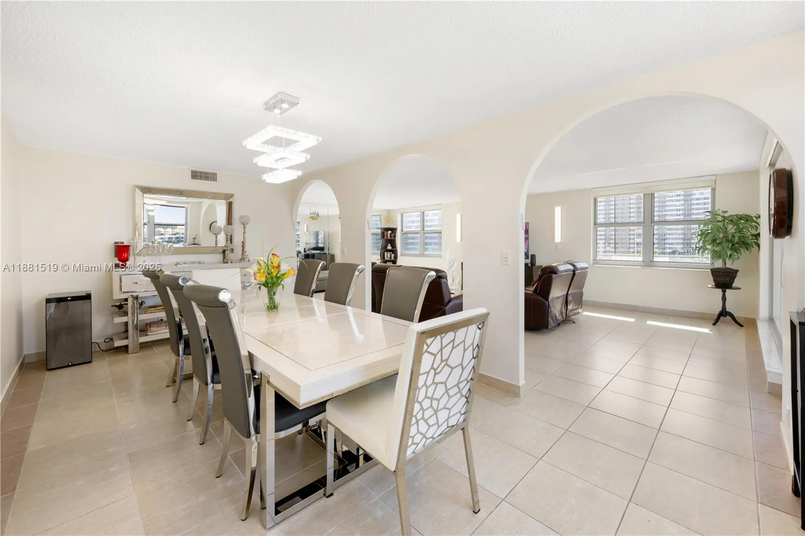1920 S Ocean Dr, #7A
