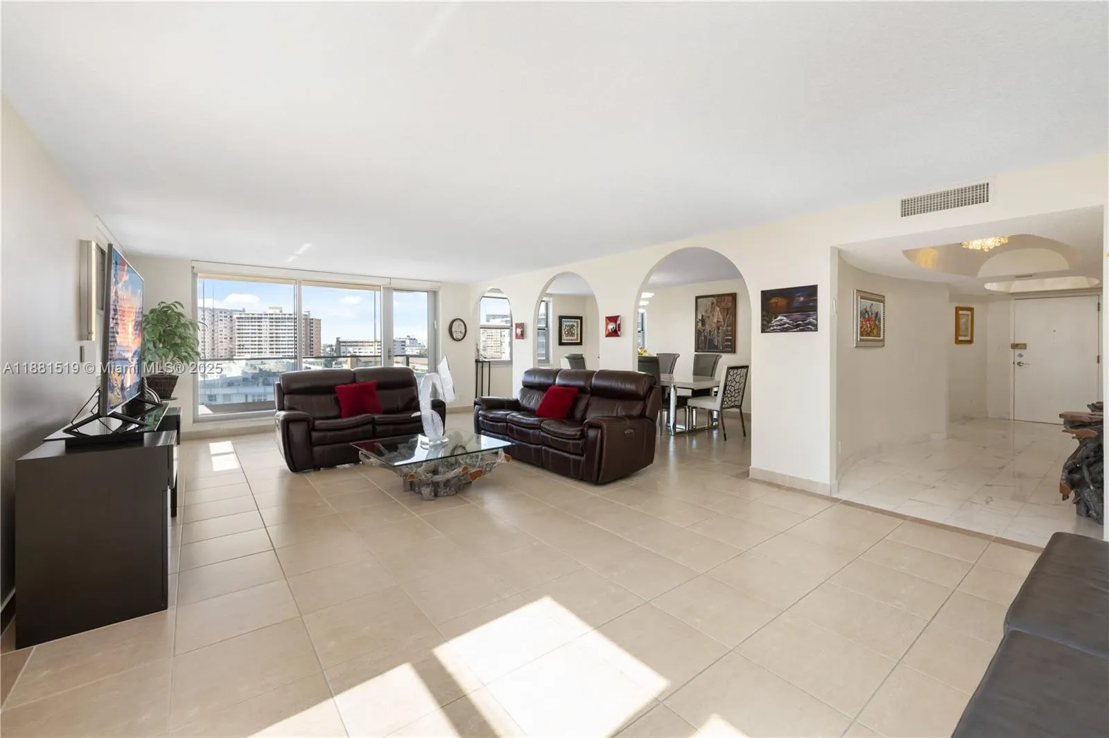 1920 S Ocean Dr, #7A