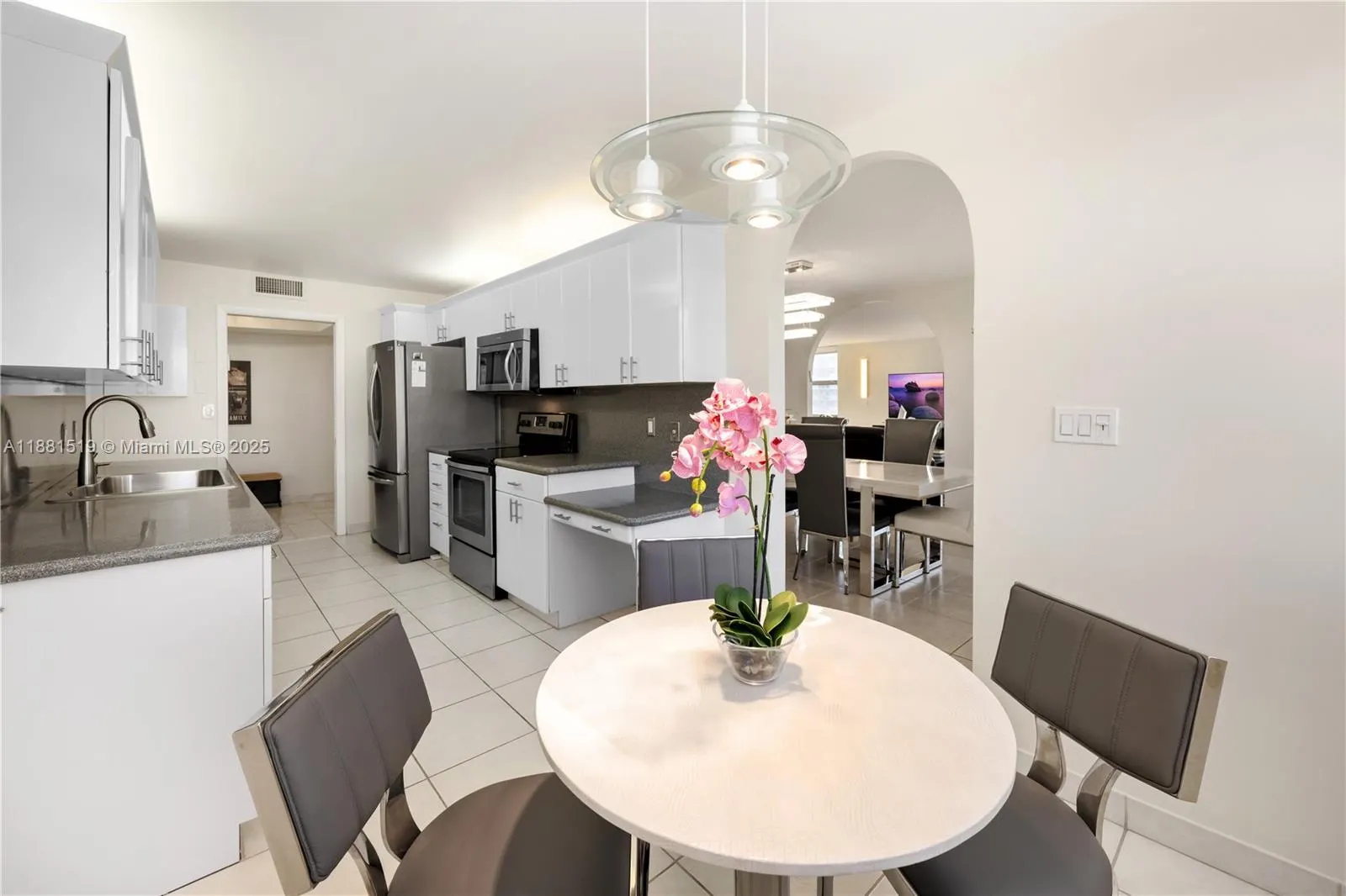 1920 S Ocean Dr, #7A