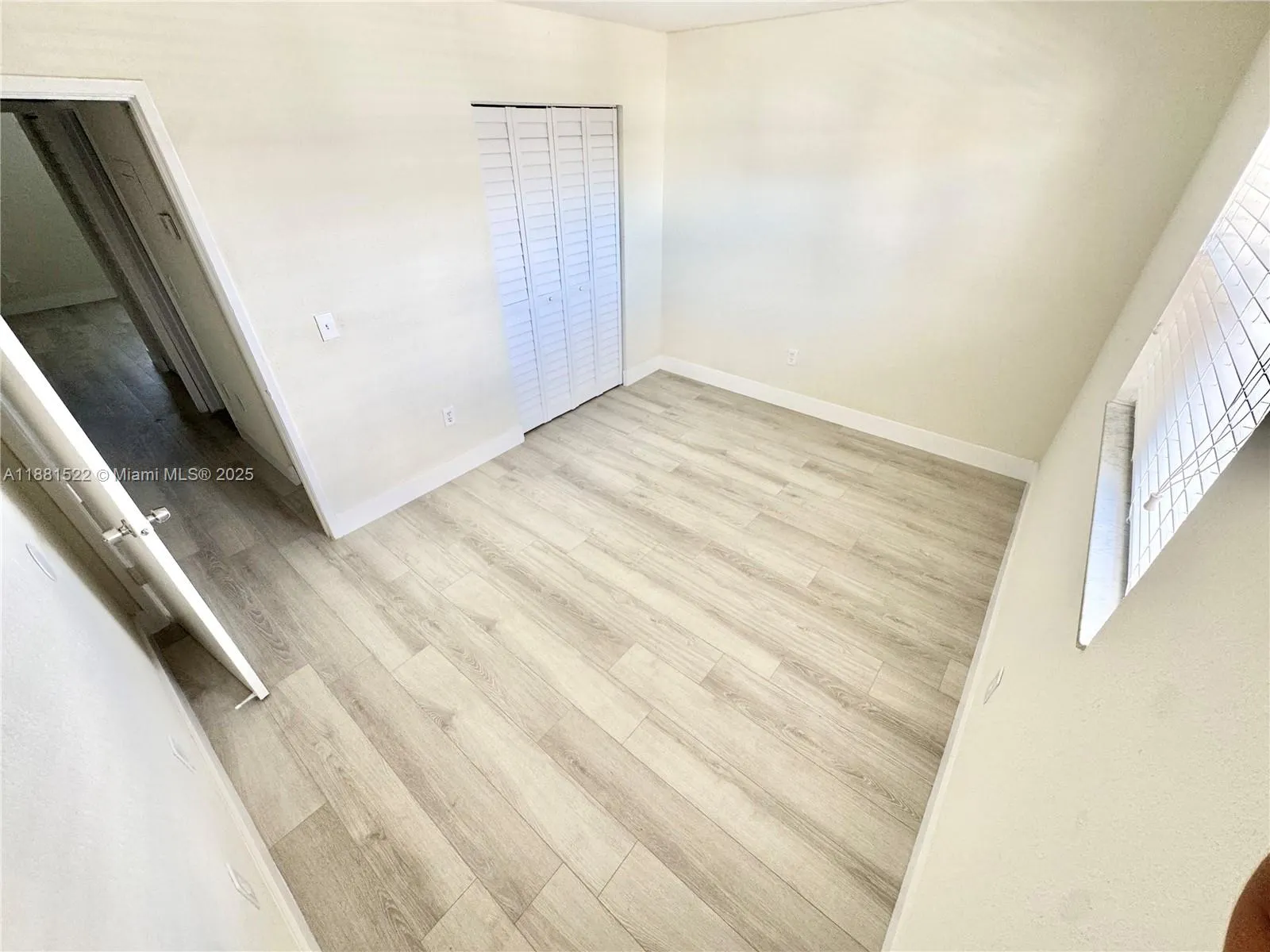6121 W 24th Ave, #204