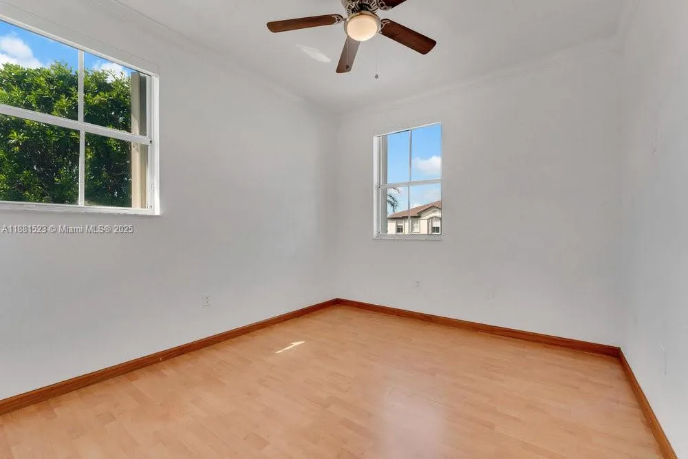 7427 NW 113th Path
