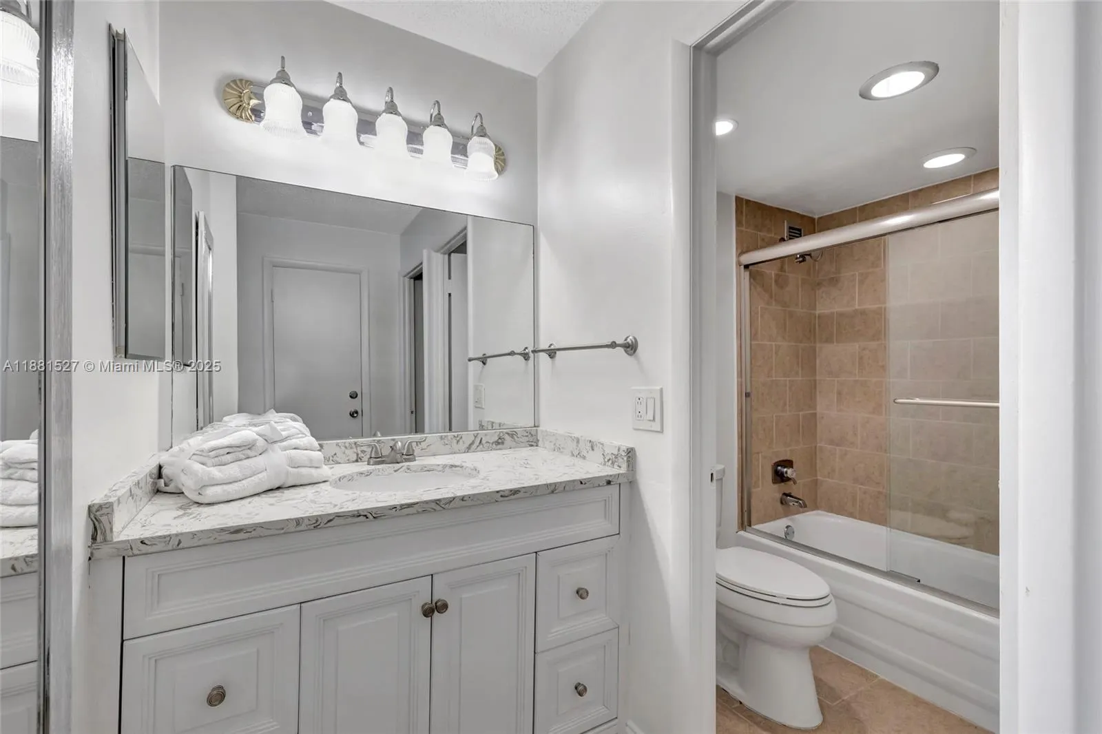 3015 N Ocean Blvd, #6A