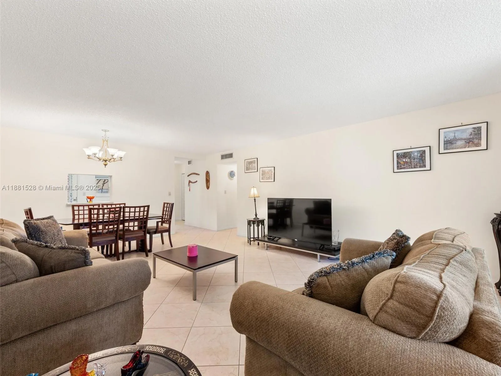 1001 NE 14th Ave, #207