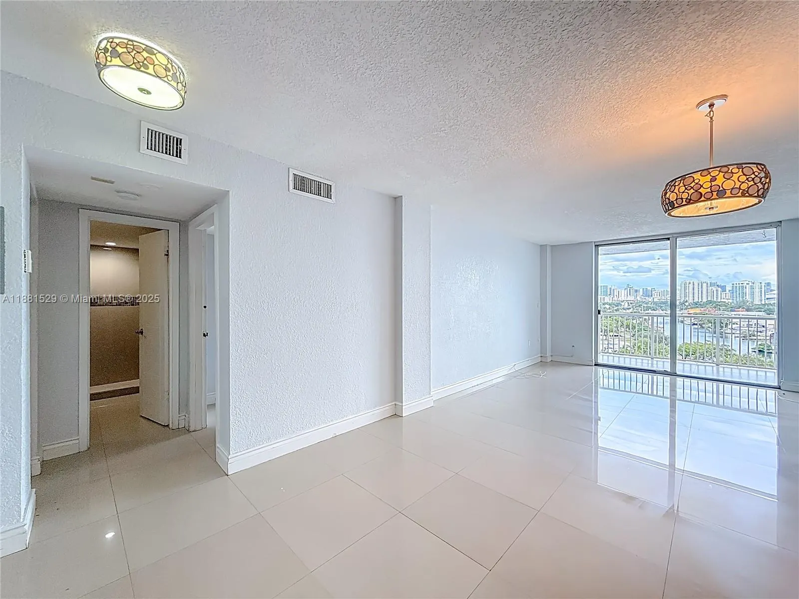 1800 NW 24th Ave, #1020