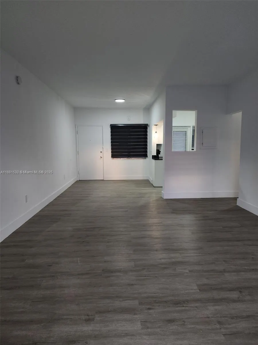 2101 Normandy Dr, #301