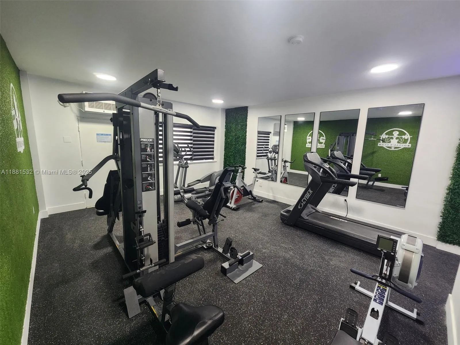 2101 Normandy Dr, #301