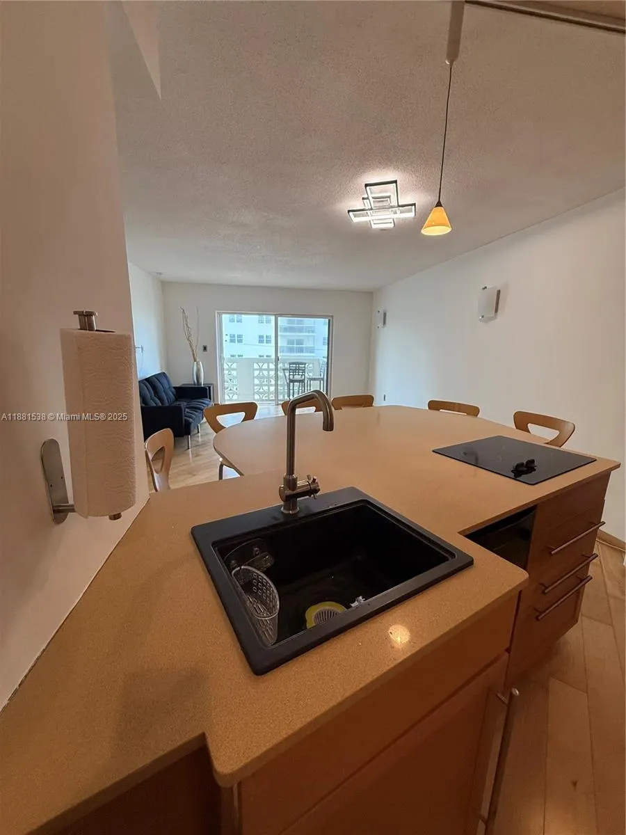 1901 S Ocean Dr, #303