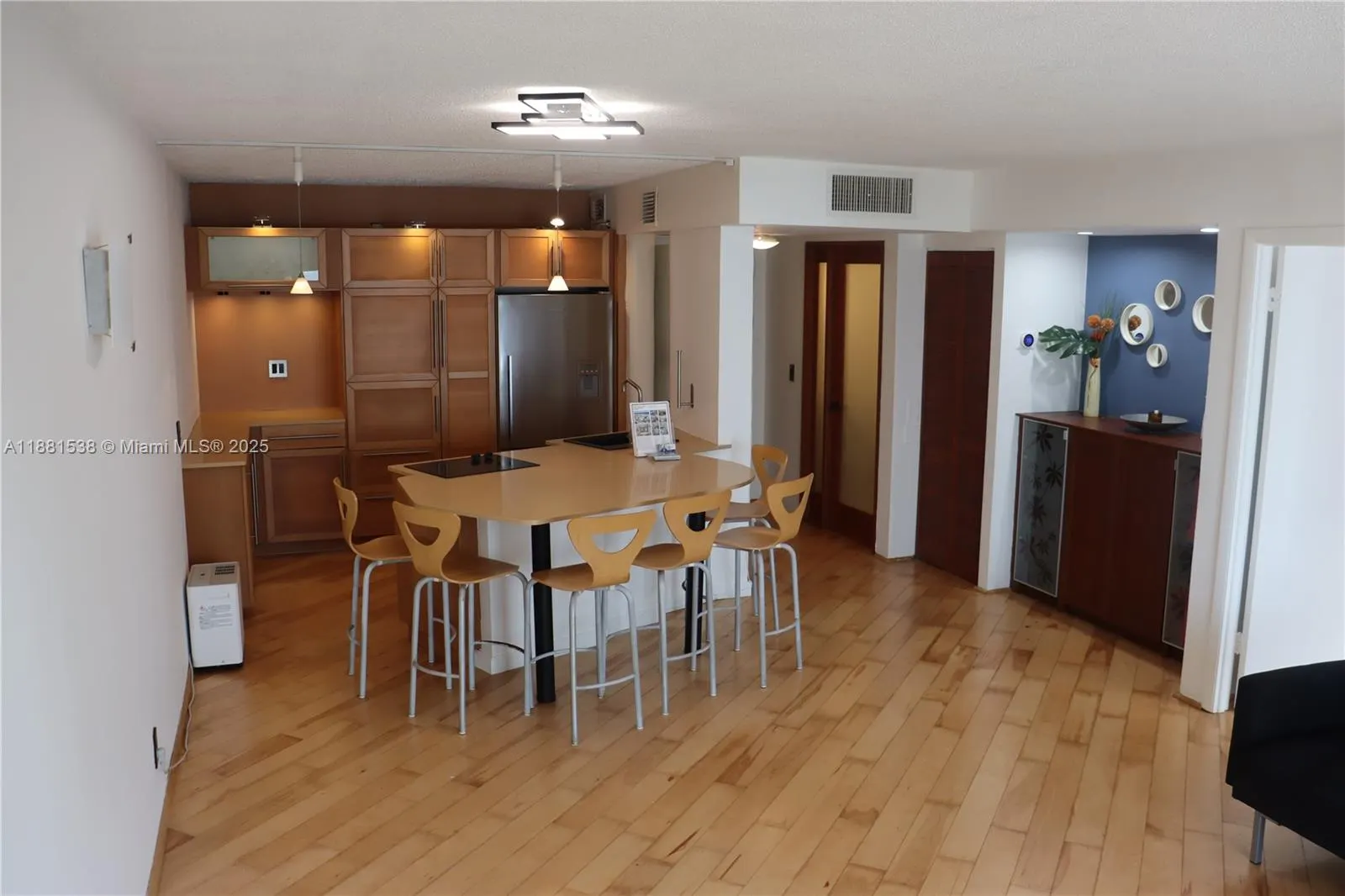 1901 S Ocean Dr, #303