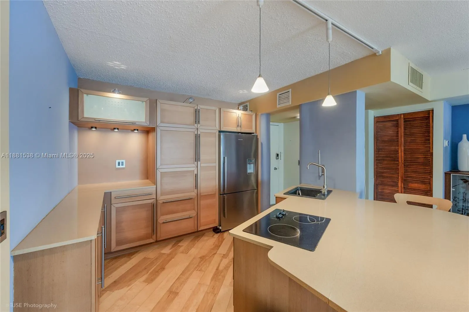1901 S Ocean Dr, #303