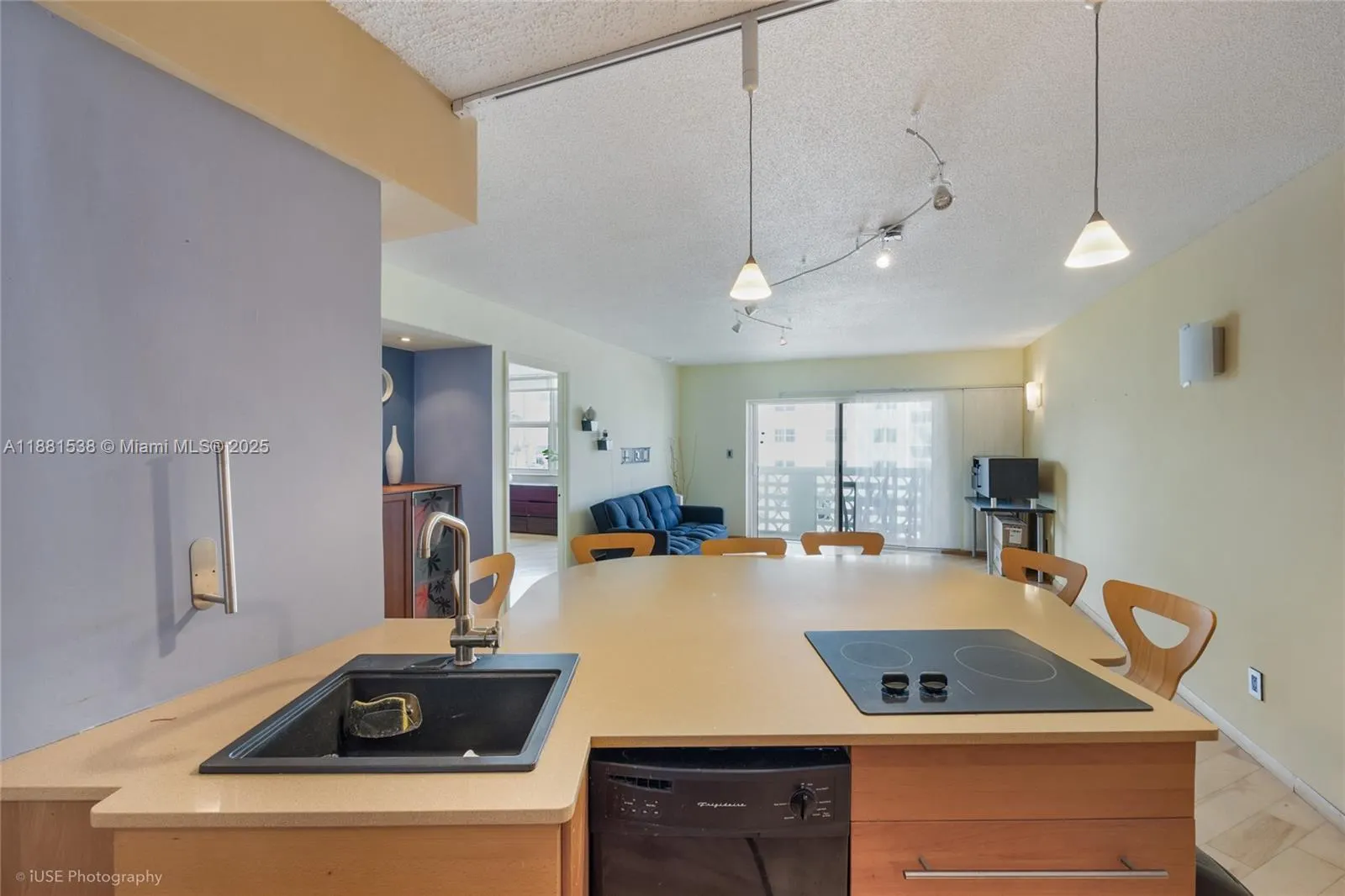 1901 S Ocean Dr, #303