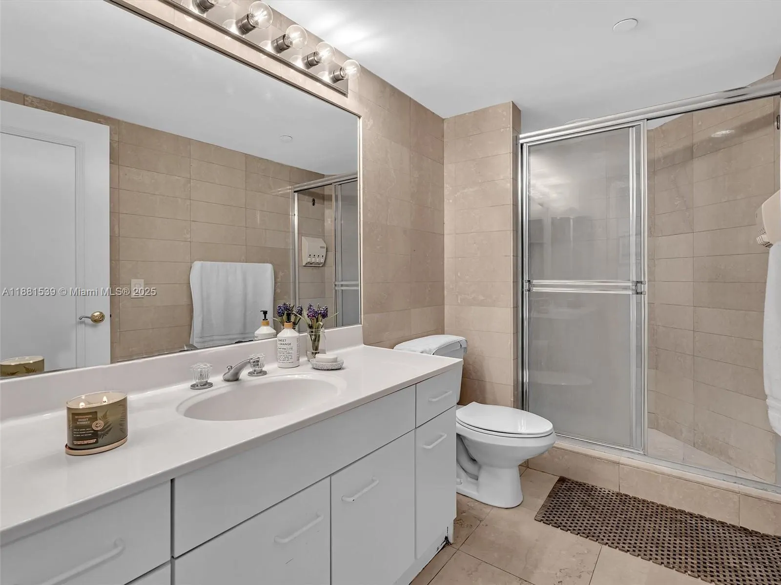 21205 Yacht Club Dr, #2605