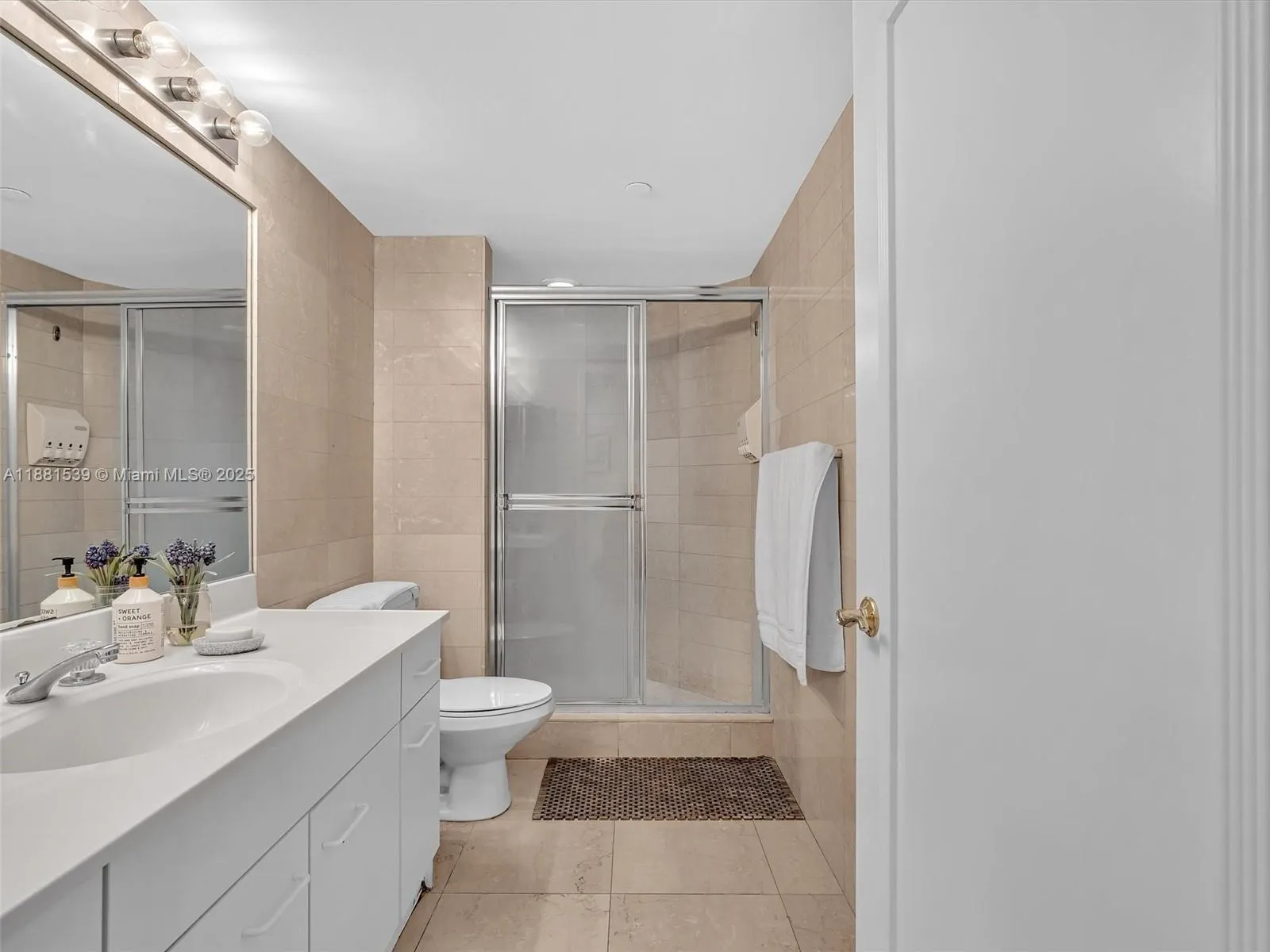 21205 Yacht Club Dr, #2605