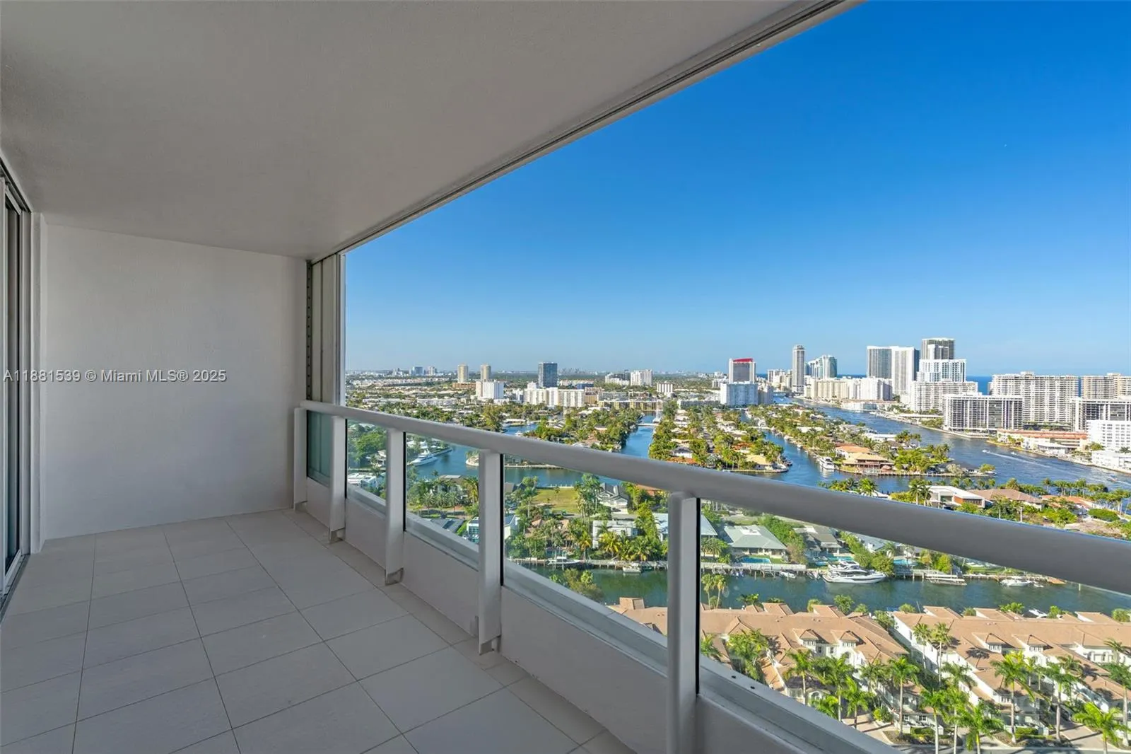 21205 Yacht Club Dr, #2605