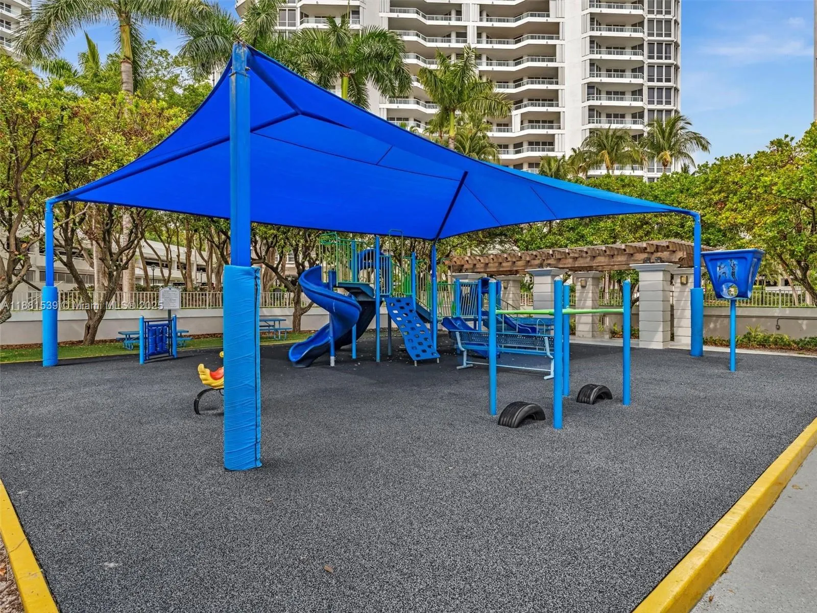 21205 Yacht Club Dr, #2605