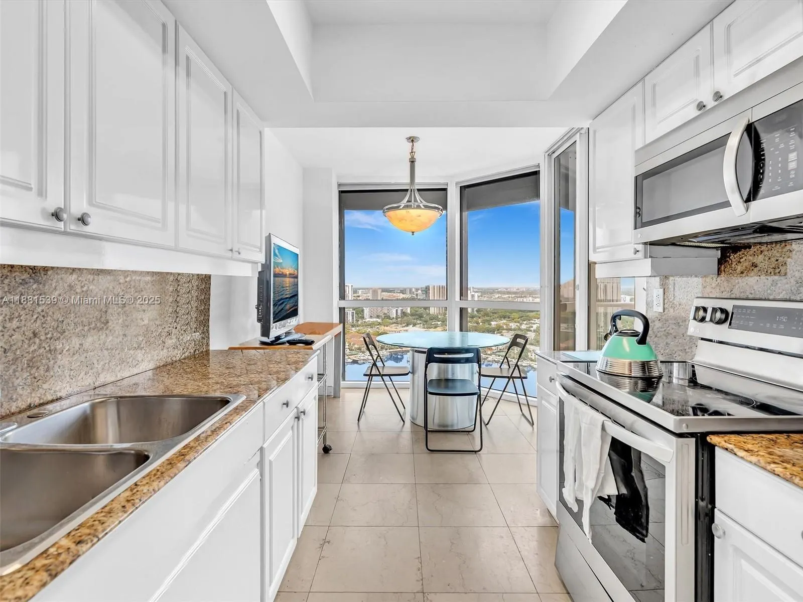 21205 Yacht Club Dr, #2605