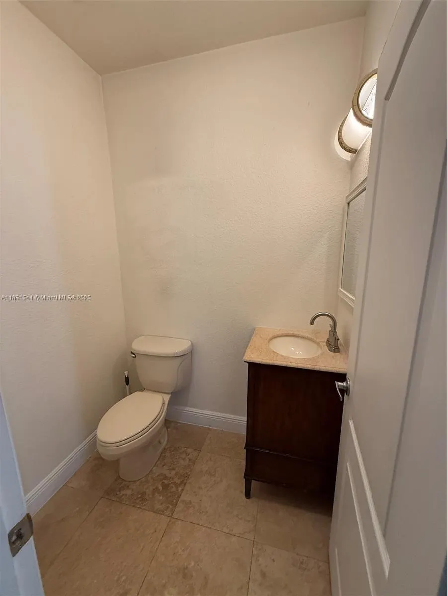 3022 Indiana St, #3022