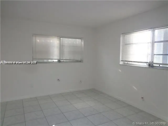 15225 NE 6th Ave, #B207