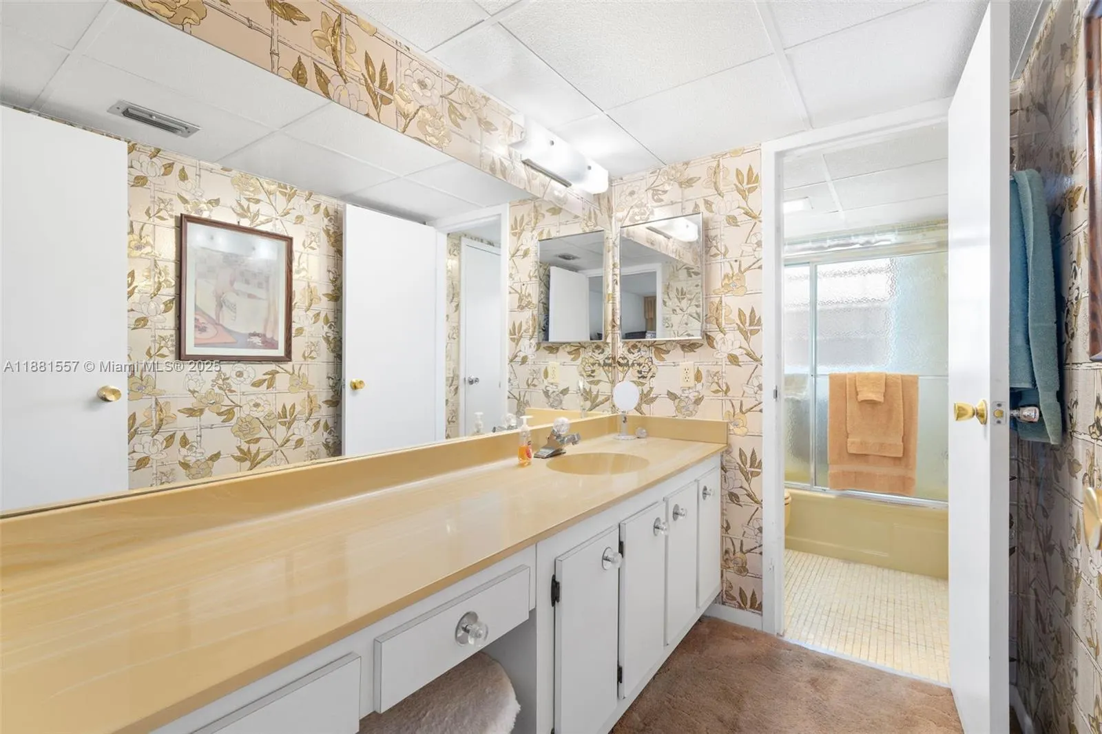 1005 Country Club Dr, #405