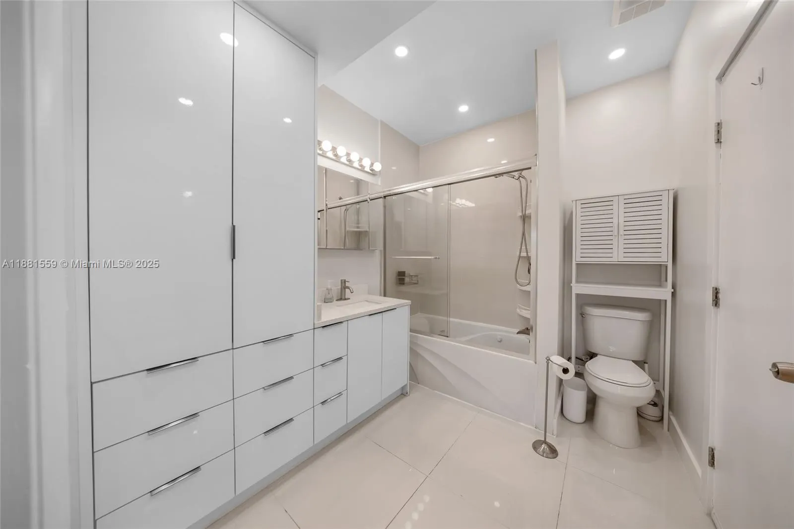 1446 Lenox Ave, #2
