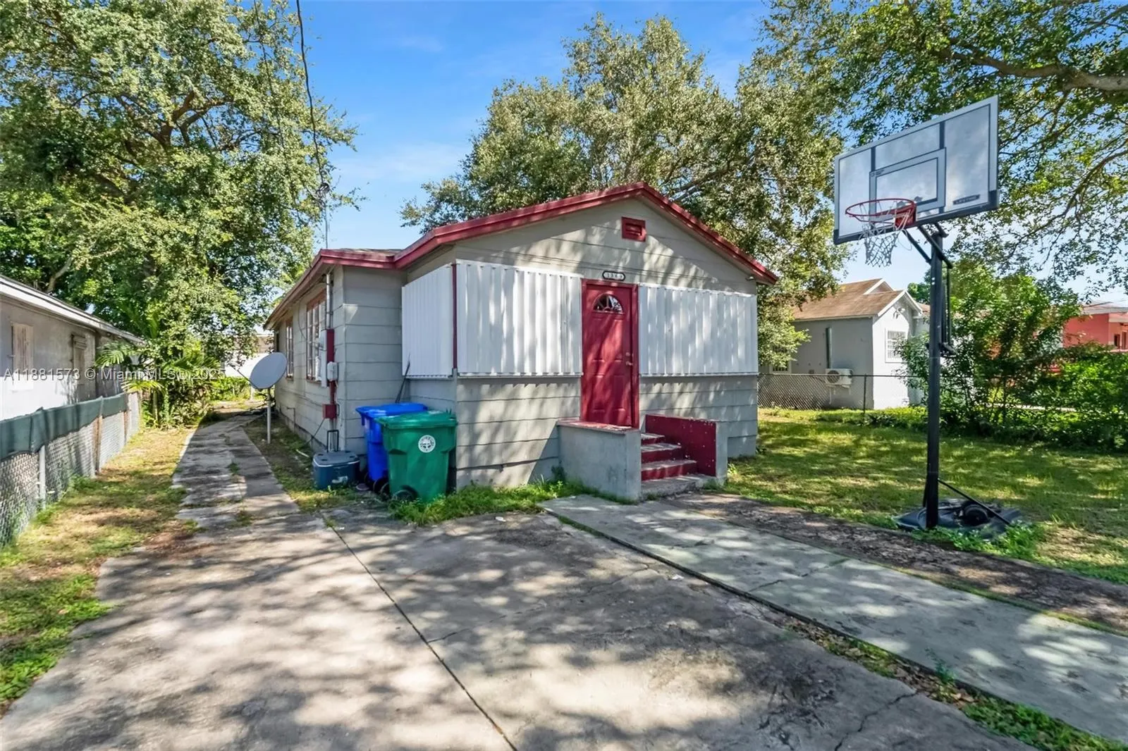 1369 NW 68th Ter