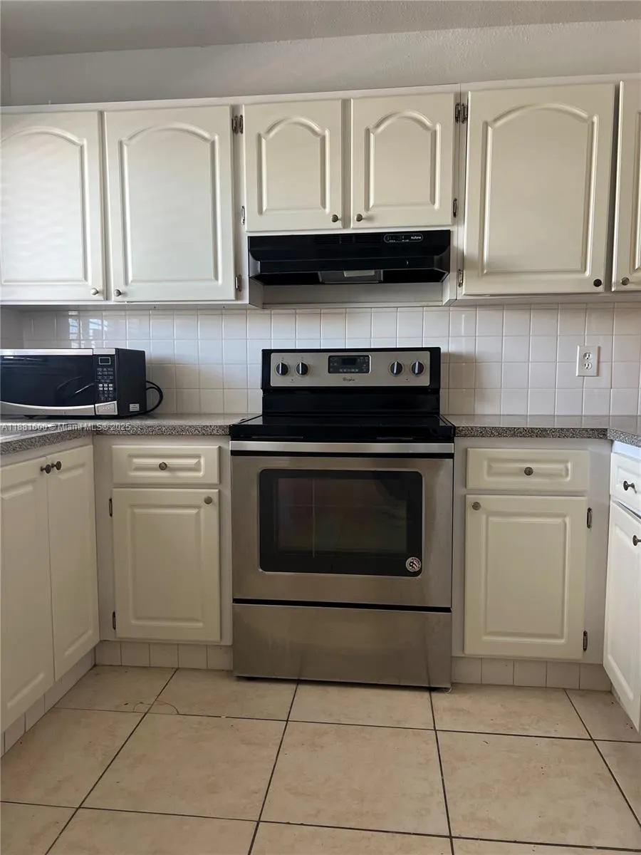 6081 W 24th Ave, #204