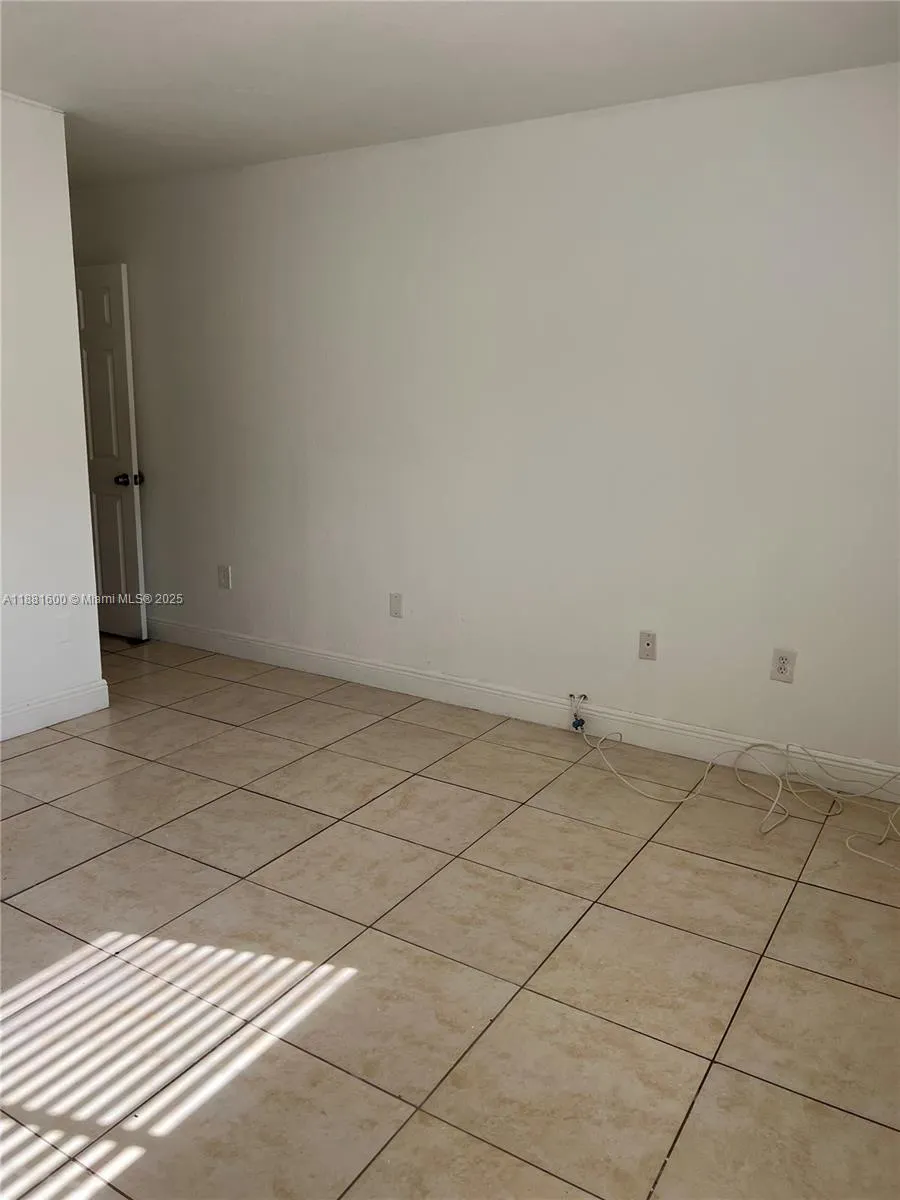 6081 W 24th Ave, #204