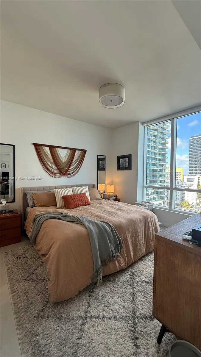 601 NE 27th, #1003