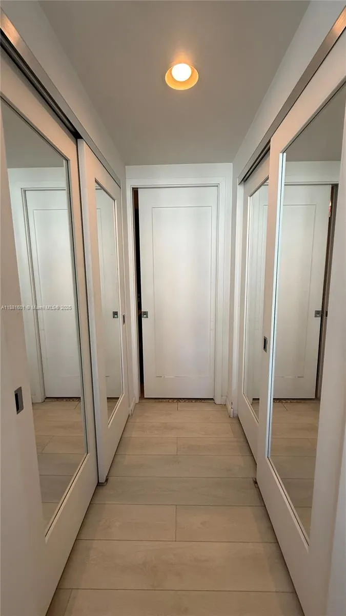 601 NE 27th, #1003