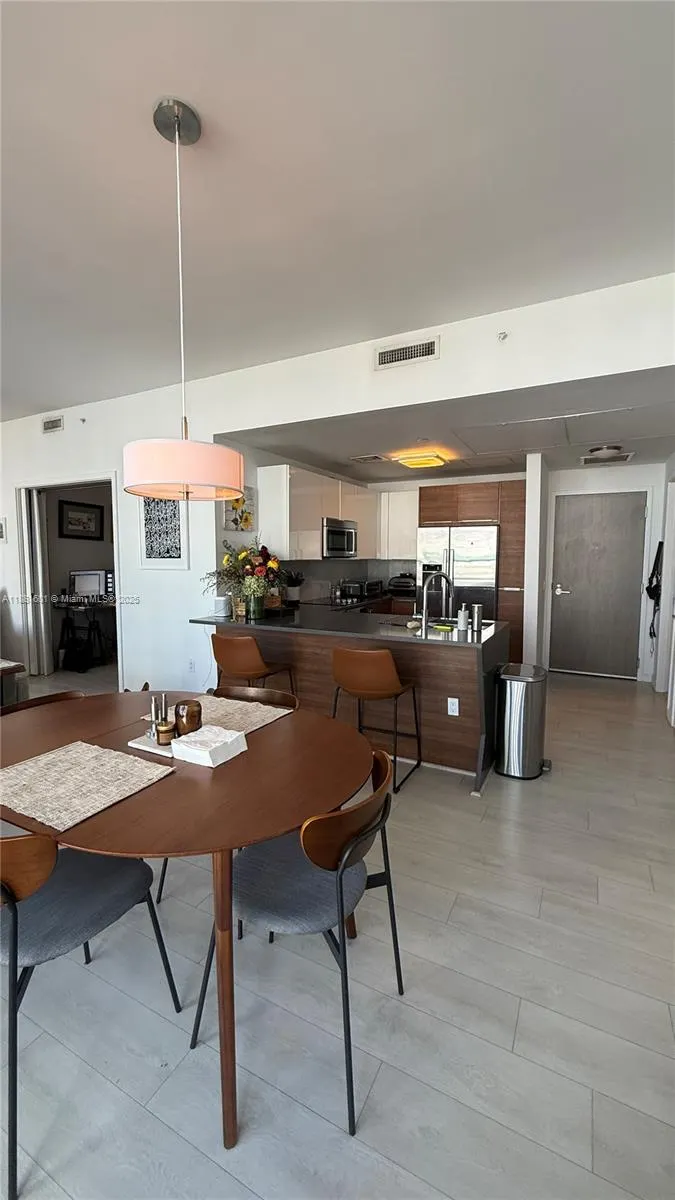 601 NE 27th, #1003