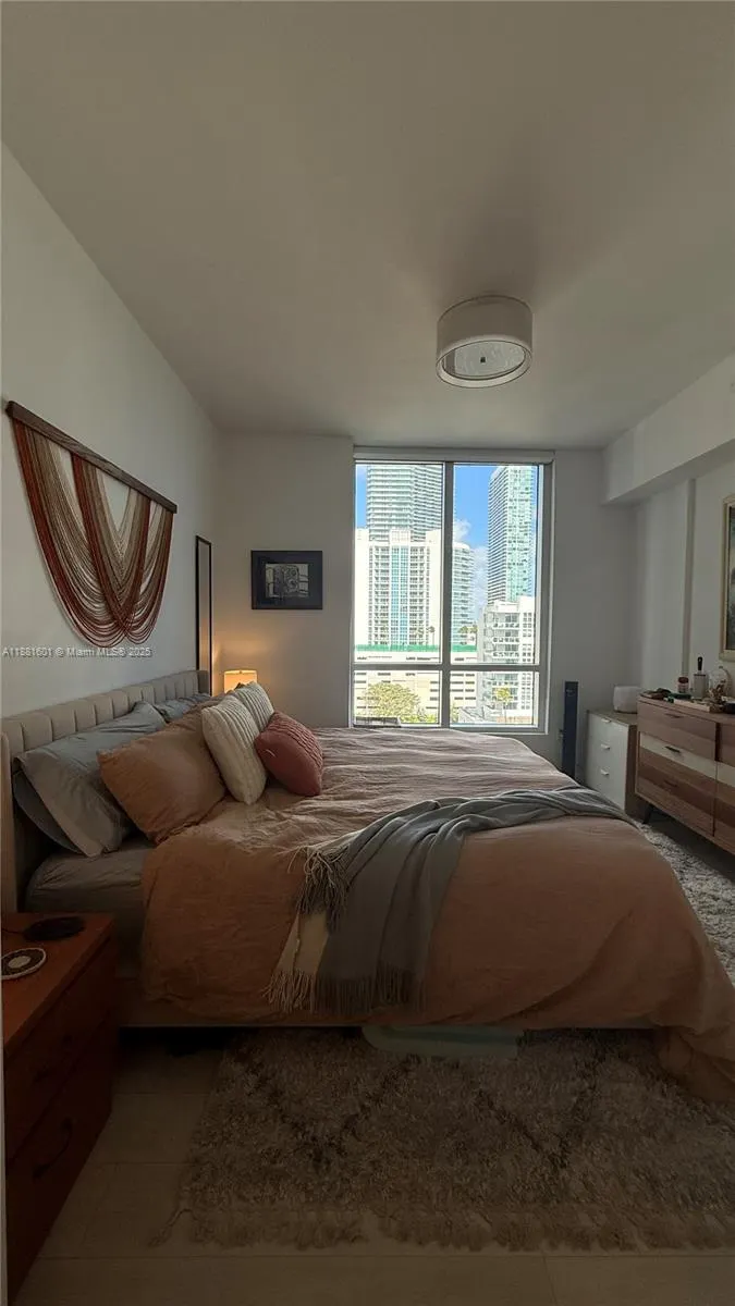 601 NE 27th, #1003
