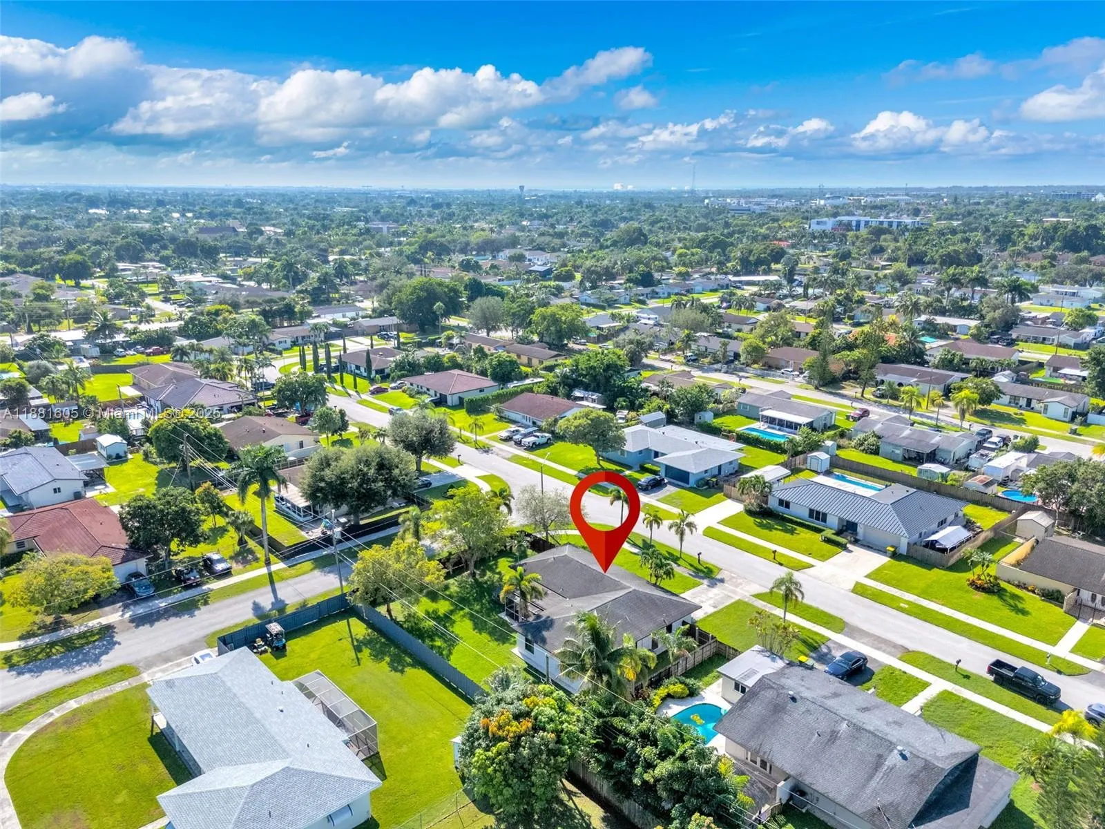407 NW 18th St