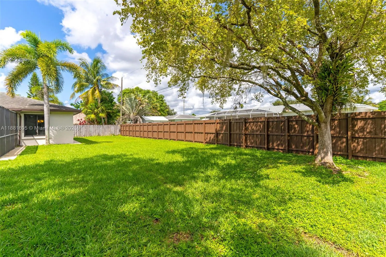 407 NW 18th St