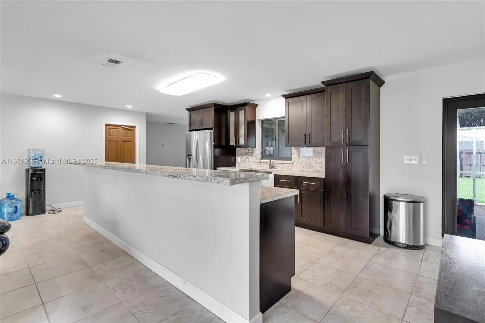 407 NW 18th St