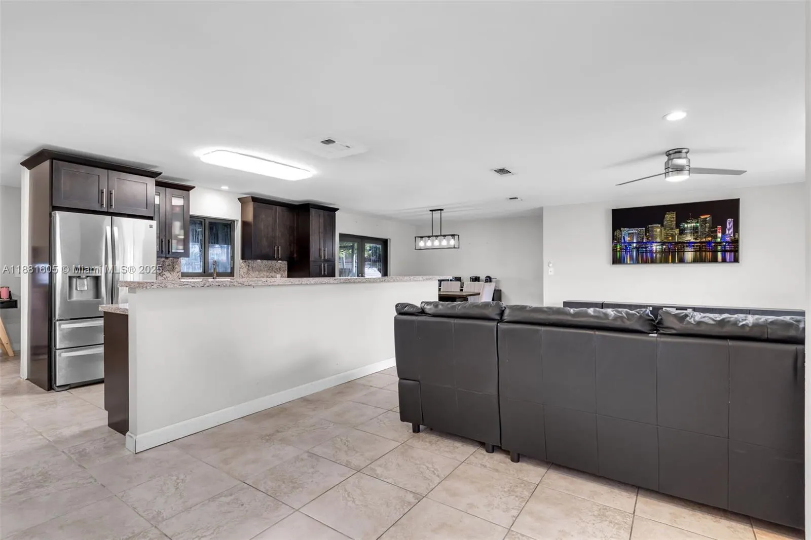 407 NW 18th St