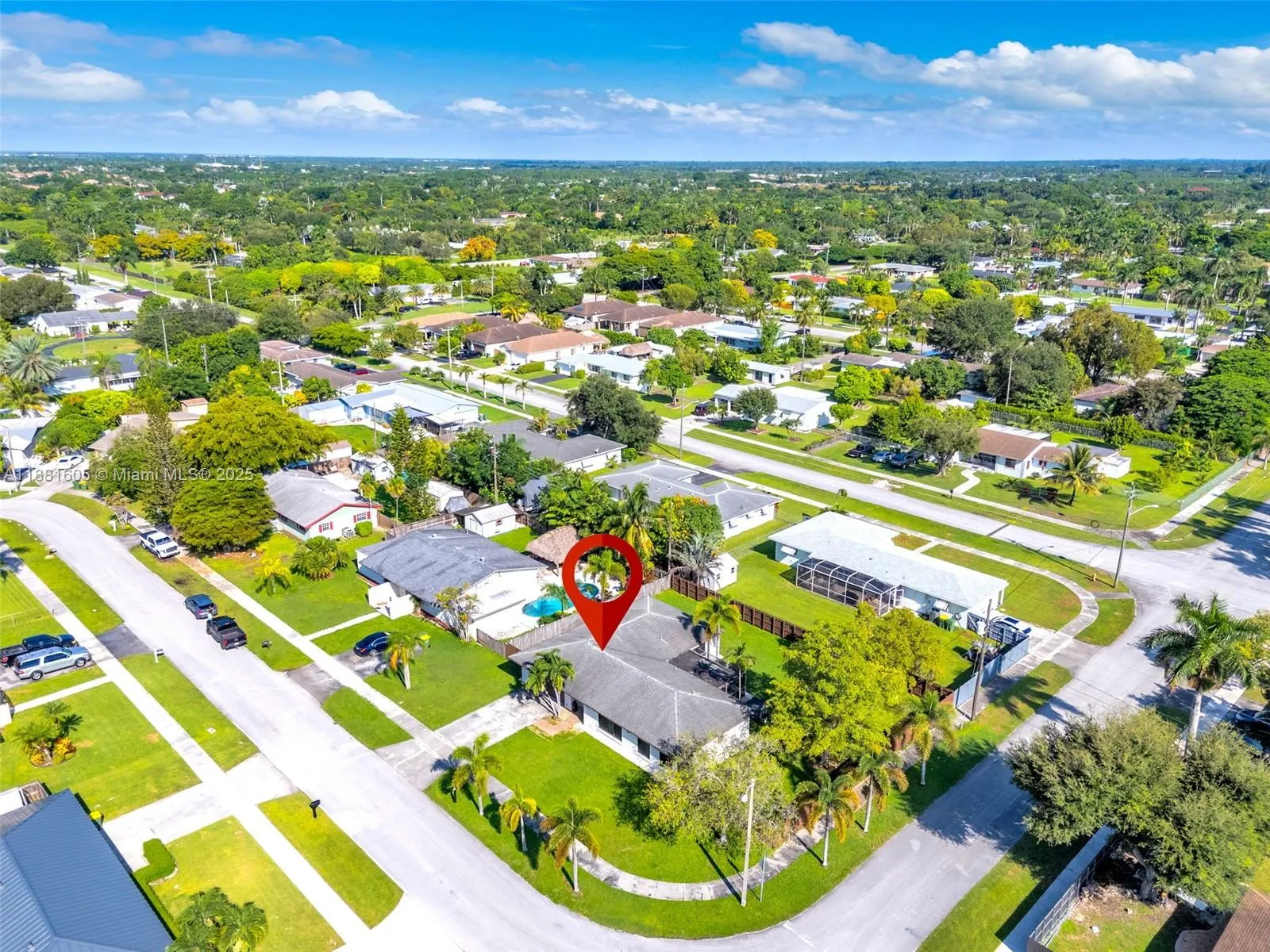 407 NW 18th St
