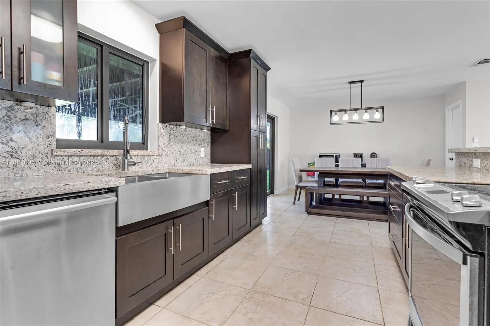 407 NW 18th St