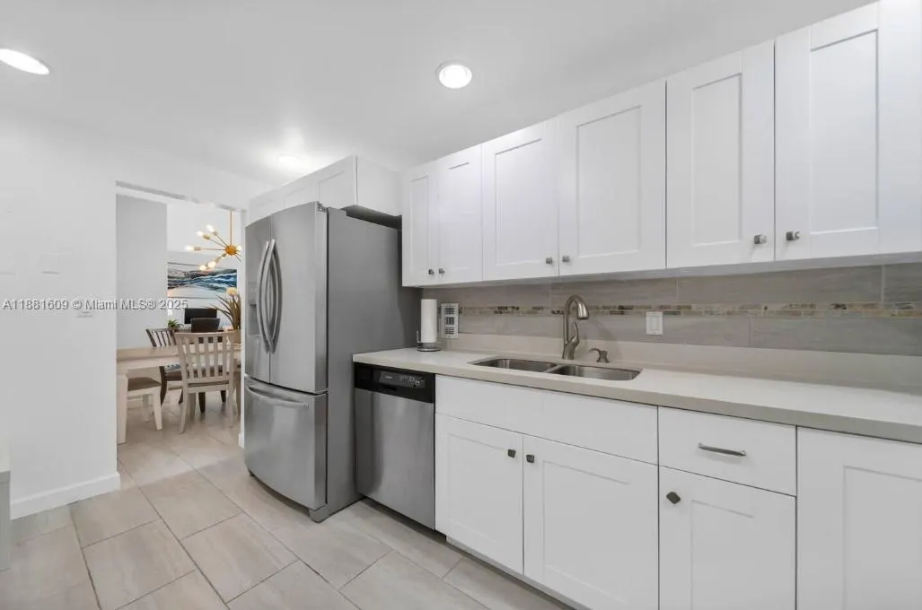 3801 S Ocean Dr, #11N