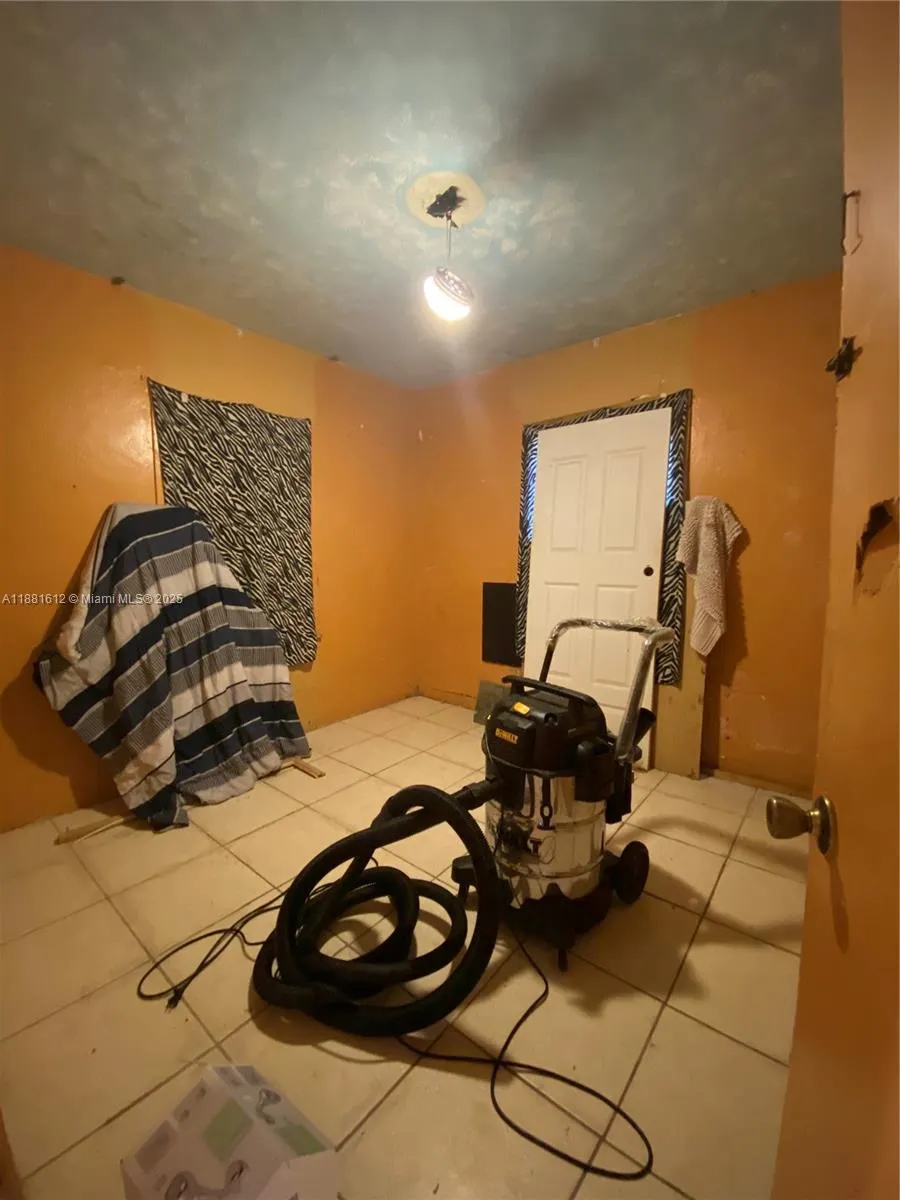 1305 Dunad Ave