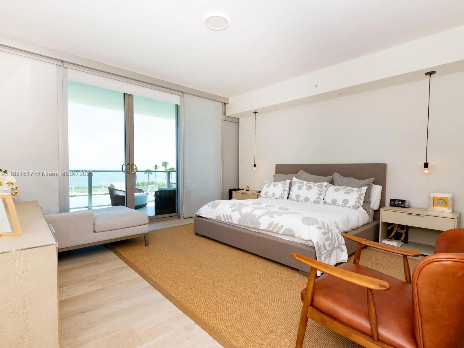360 Ocean Dr, #304S