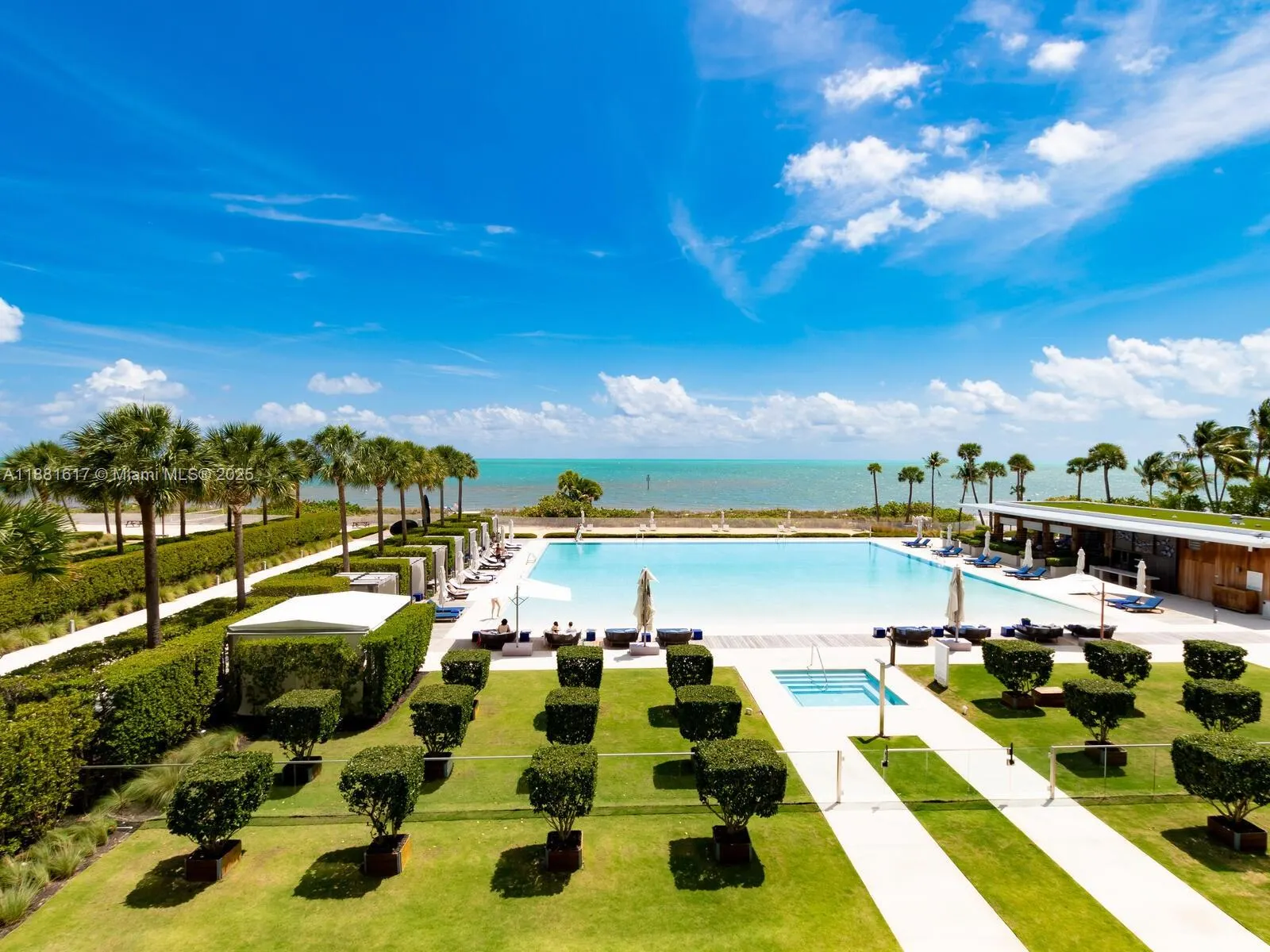 360 Ocean Dr, #304S