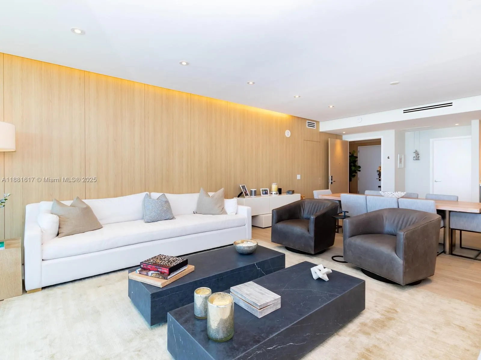 360 Ocean Dr, #304S
