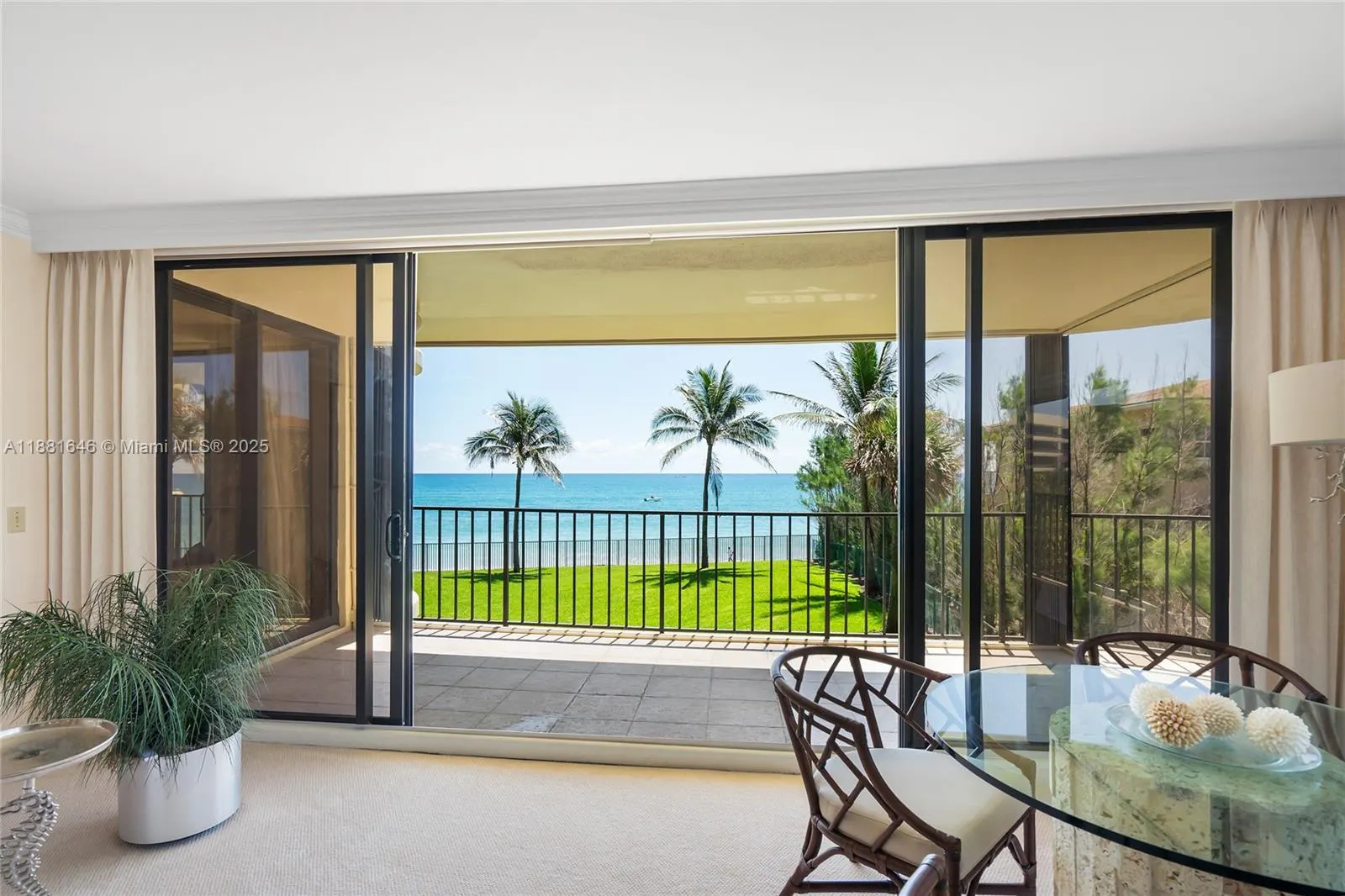 100 Beach Rd, #204