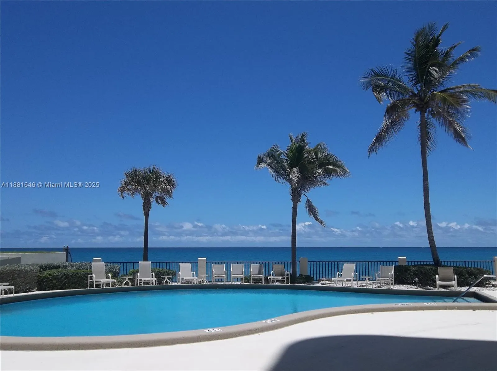 100 Beach Rd, #204