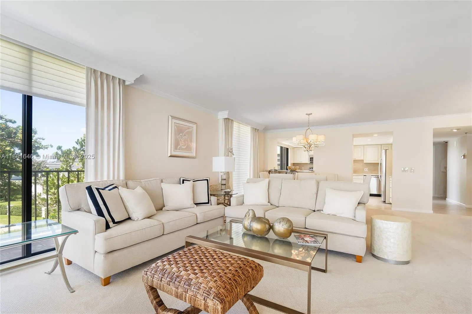 100 Beach Rd, #204
