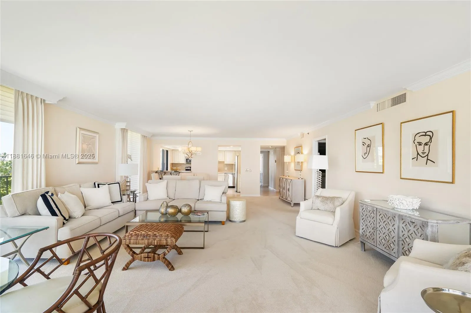 100 Beach Rd, #204