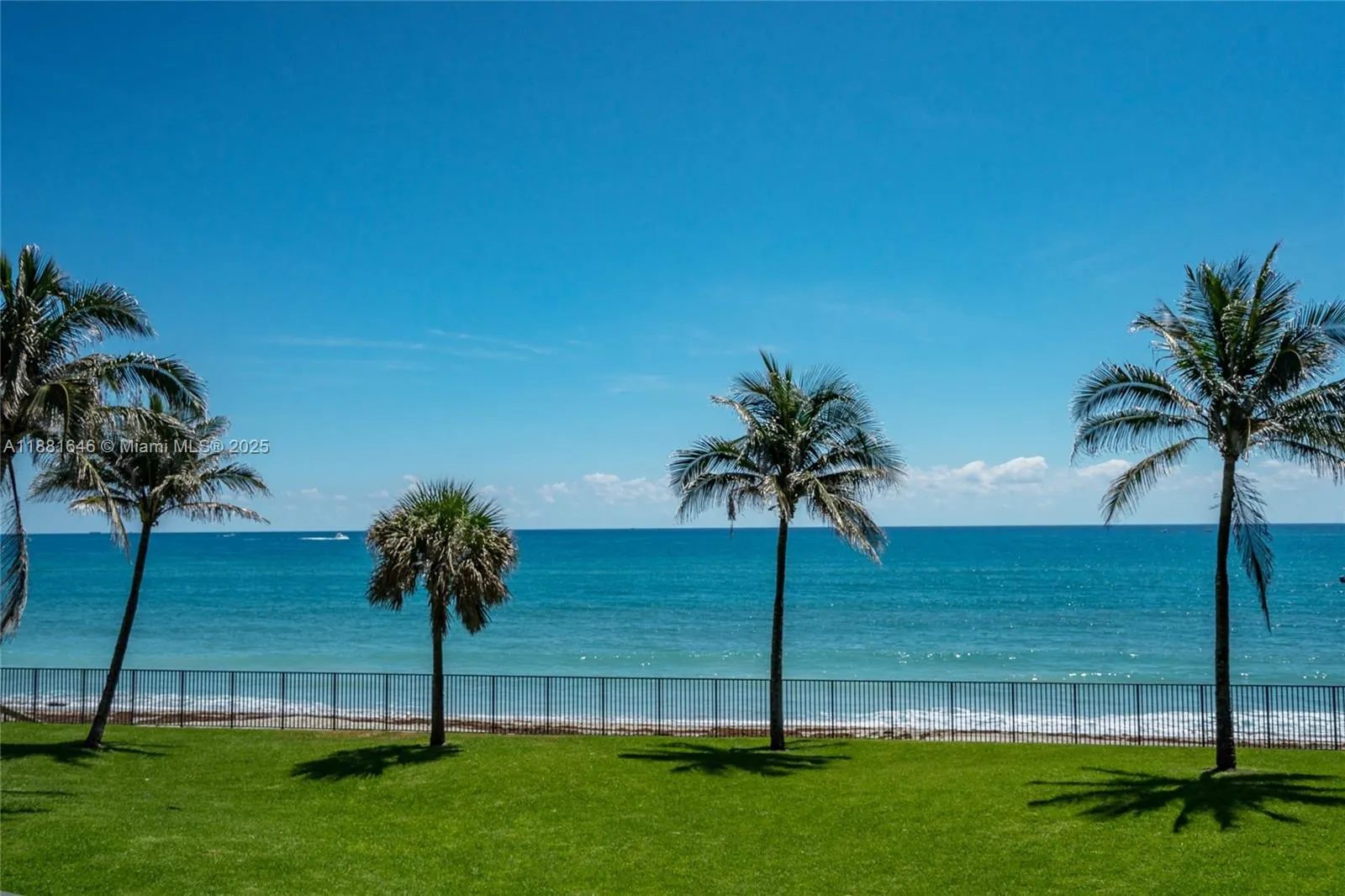 100 Beach Rd, #204