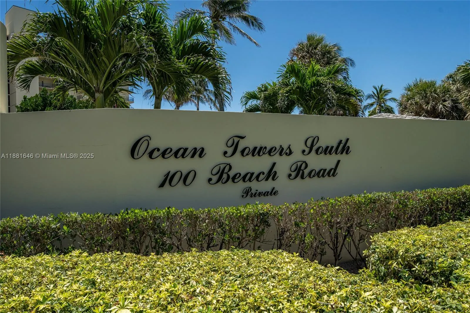 100 Beach Rd, #204