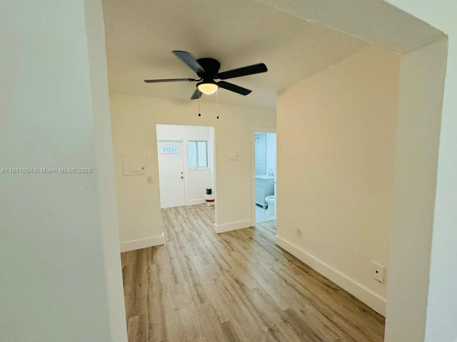 1135 Euclid Ave, #105