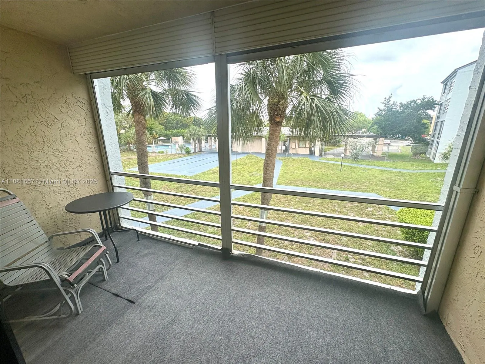 2860 Somerset Dr, #211K